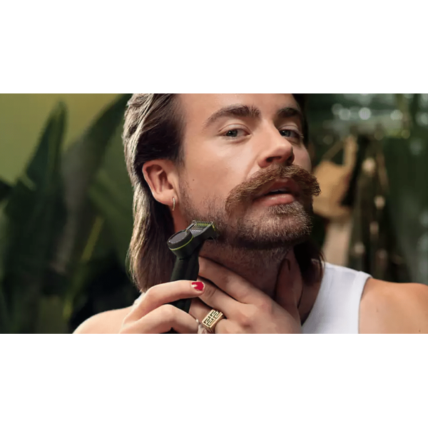 Philips OneBlade Pro 360 Electric Shaver, F... | Klikk Malta
