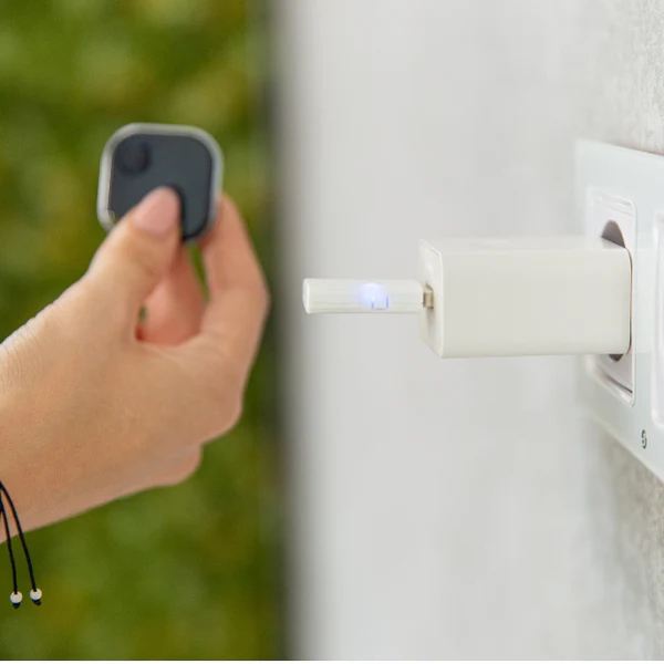 Shelly BLU USB-A Smart Gateway | Klikk Malta