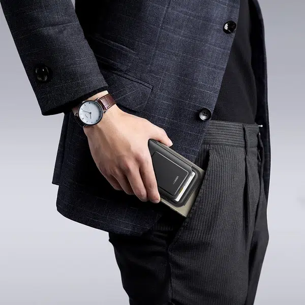 UGREEN Magnetic MagSafe Wallet Stand Black | Klikk Malta
