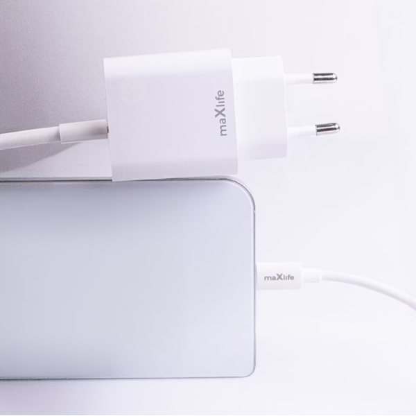 Maxlife PD QC Charger 1x USB-C 20W white + ... | Klikk Malta