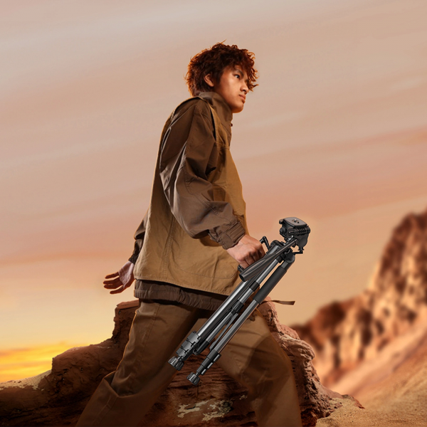 UGREEN Professional Tripod for Smartphones ... | Klikk Malta