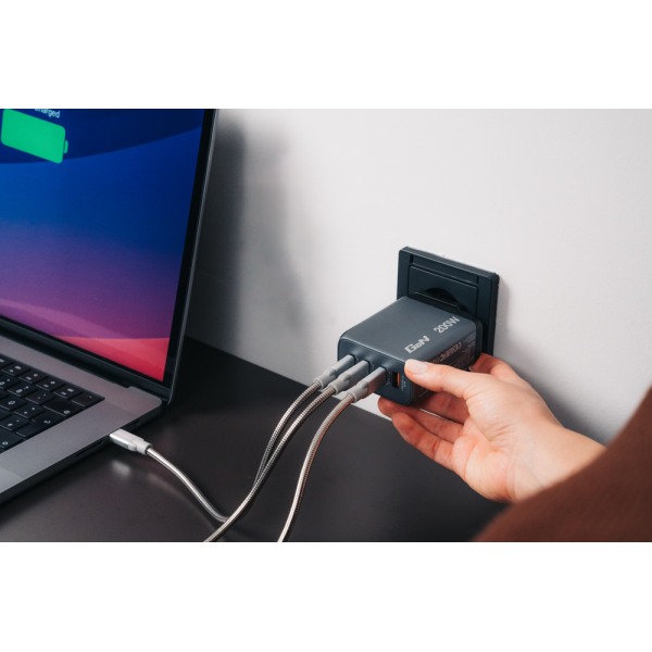 Verbatim GNC-200 200W 4-port GaN Charger | Klikk Malta
